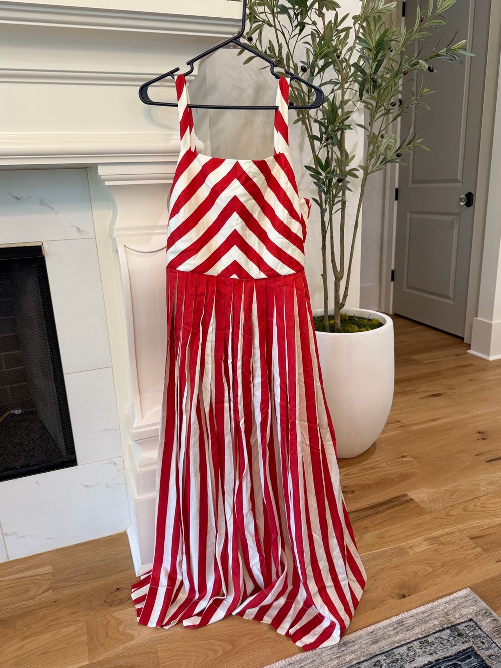 New - Tuckernuck Rouge Striped Laina Red & White Maxi Dress - Picture 2 of 4